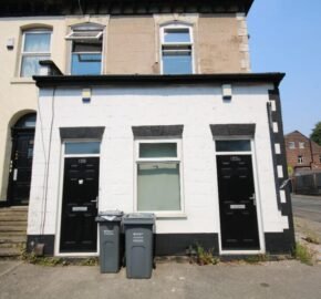 155a Mauldeth Rd Manchester M14 6SR