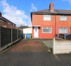 Glastonbury Road, Stretford, M32
