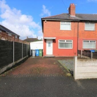 Glastonbury Road, Stretford, M32