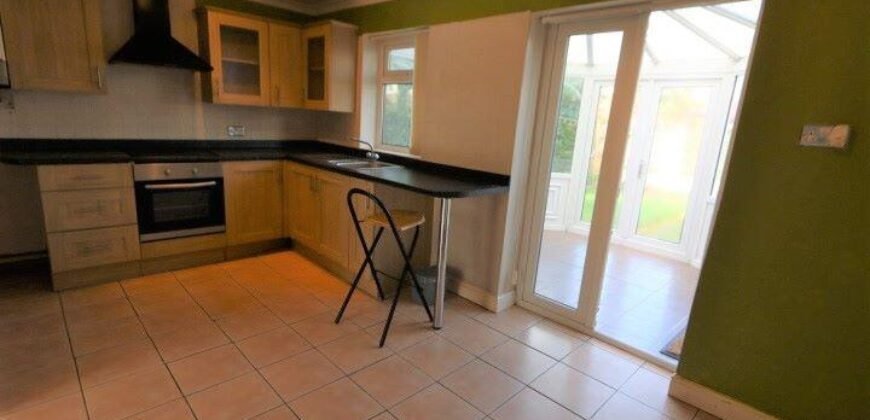 Glastonbury Road, Stretford, M32