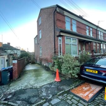 Carrill Grove, Manchester