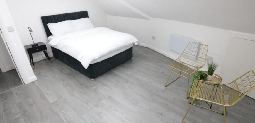 Barlow Moor Road, Chorlton, M21