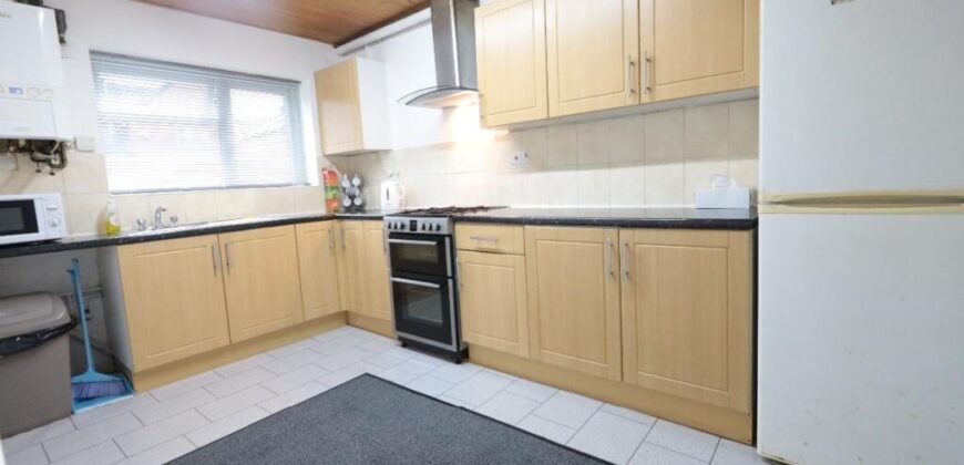 Thelwall Avenue, Manchester, M14