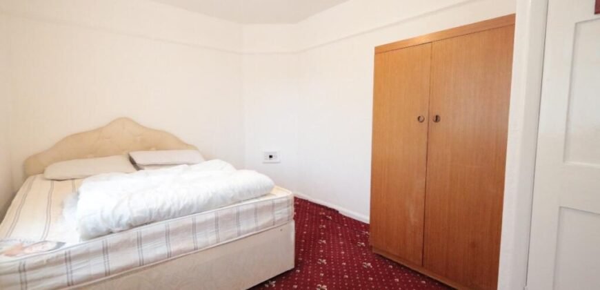 Thelwall Avenue, Manchester, M14